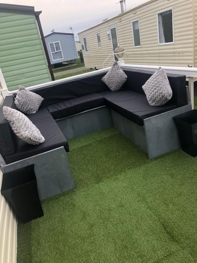 I & K Static Caravan Hire Sited On Winkups Towyn North Wales With Free Wi-Fi And Netflix Kinmel Bay Esterno foto